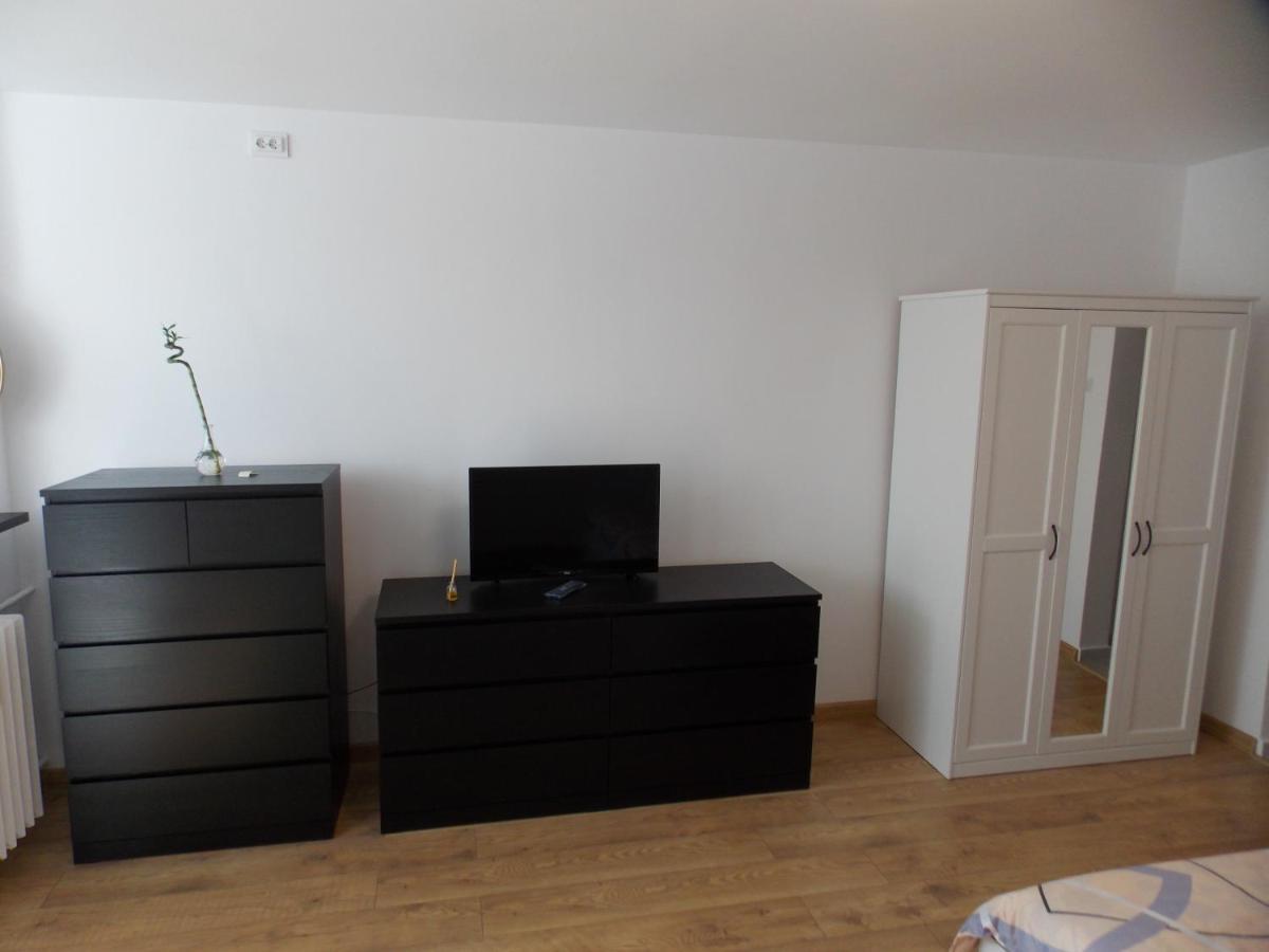 Garsoniera Moderna Appartement Boekarest Buitenkant foto