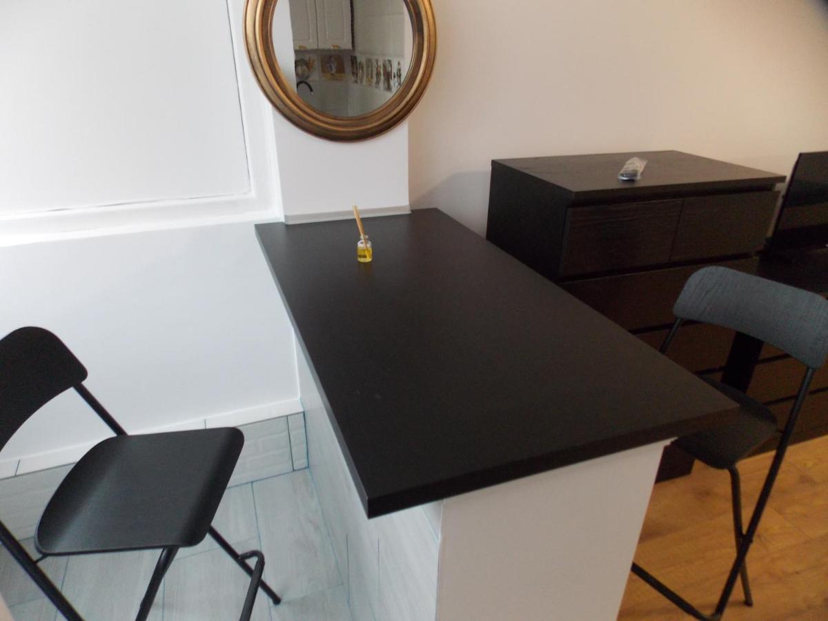 Garsoniera Moderna Appartement Boekarest Buitenkant foto
