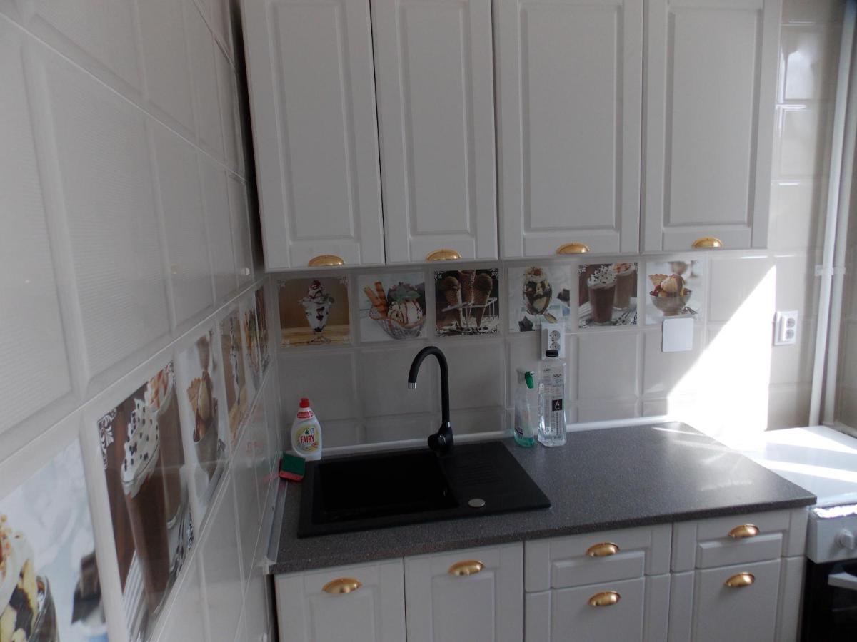 Garsoniera Moderna Appartement Boekarest Buitenkant foto