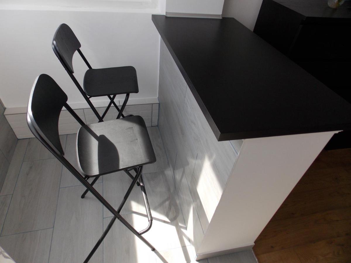 Garsoniera Moderna Appartement Boekarest Buitenkant foto
