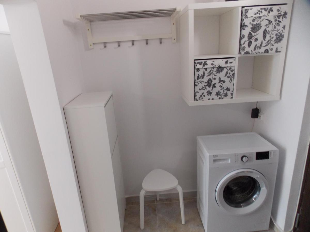 Garsoniera Moderna Appartement Boekarest Buitenkant foto